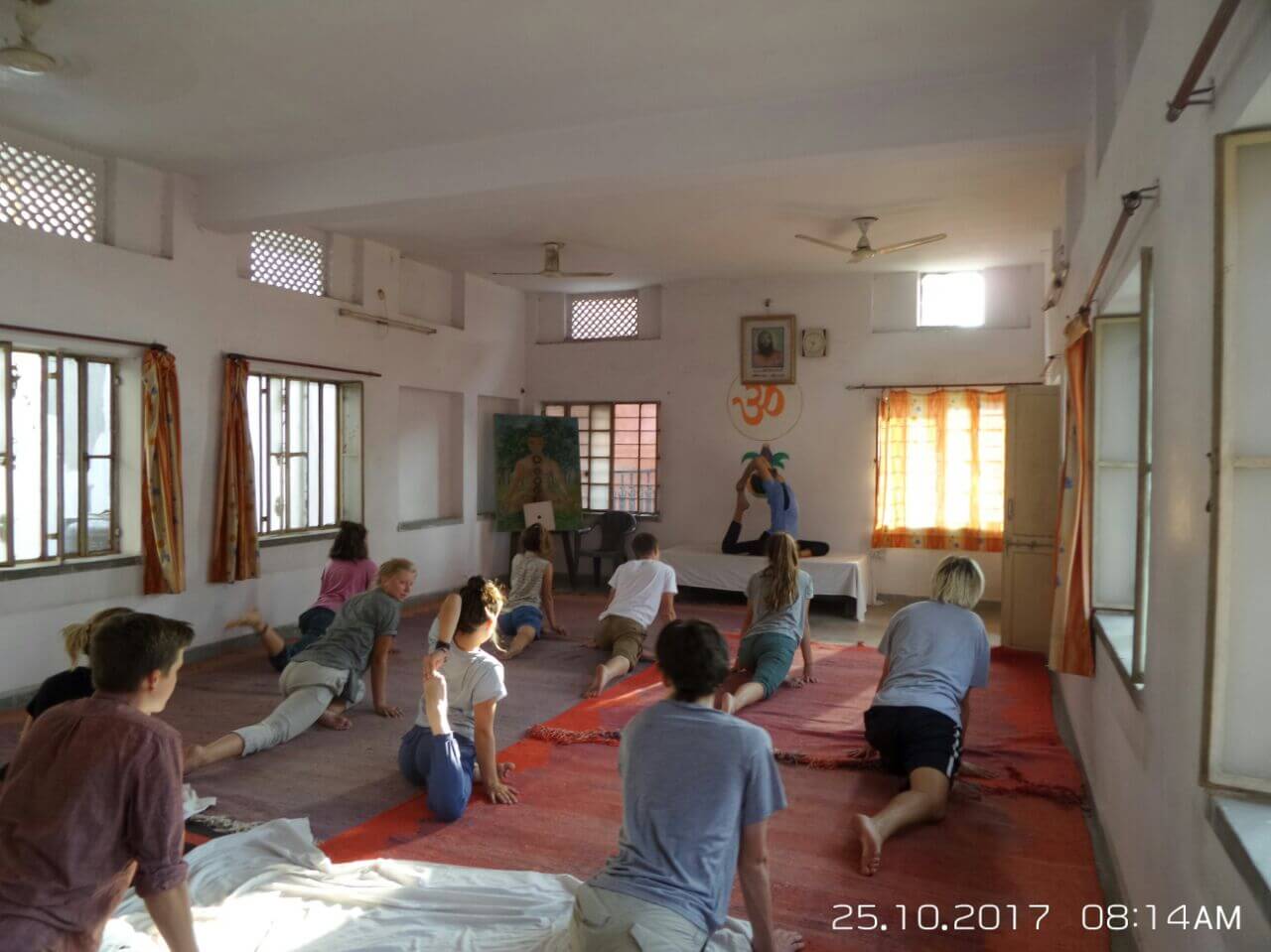 yoga reiki trekking holidays india (1)